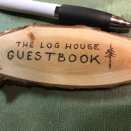 Log-house Wildernest Feriehus *