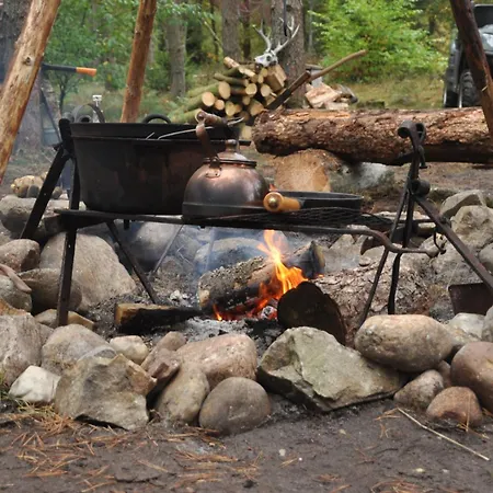 Log-house Wildernest Feriehus Brande